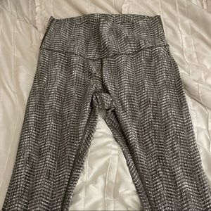 Lululemon Wunder Under leggings